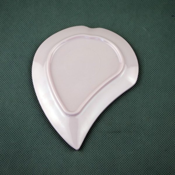 D402 (3) D402东莞晶湖源头厂家定做日本日式美耐皿12x9.5cm心型盘 可定制产品颜色和印刷图案