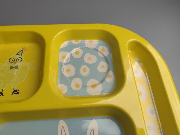 T1049东莞晶湖源头厂家定做日本日式儿童美耐皿37x25cm六格长盘 可定制产品颜色和印刷图案