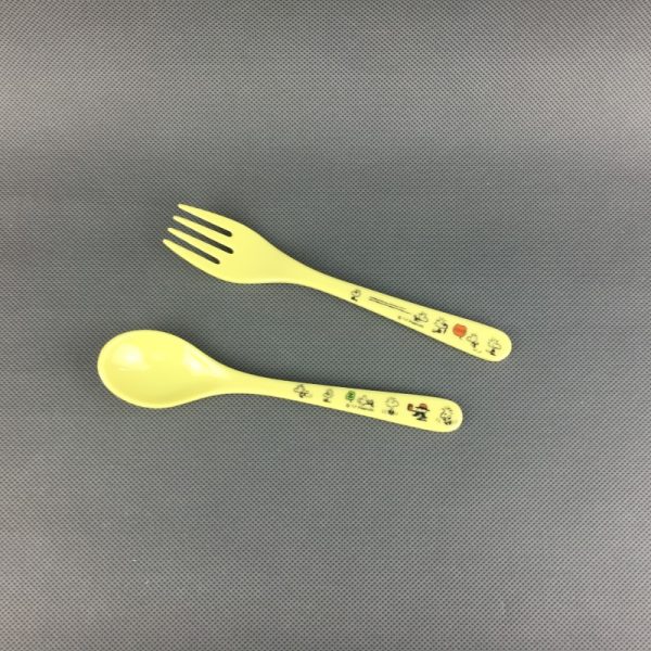 T31108东莞晶湖源头厂家定做日本日式美耐皿26x20cm三格盘 可定制产品颜色和印刷图案