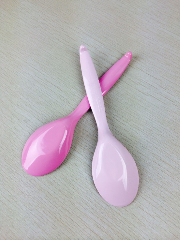 S072 (9) S072东莞晶湖源头厂家订做双色美耐皿17.8cm长儿童勺 可定制产品内外颜色和正面图案印刷