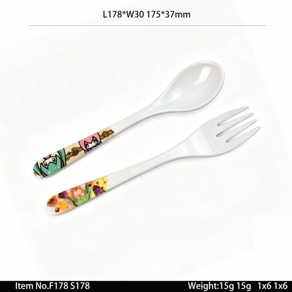 S178 F178 SKU S178 F178东莞晶湖源头厂家定做美耐皿17.8cm儿童叉勺 可定制产品颜色和正面图案印刷
